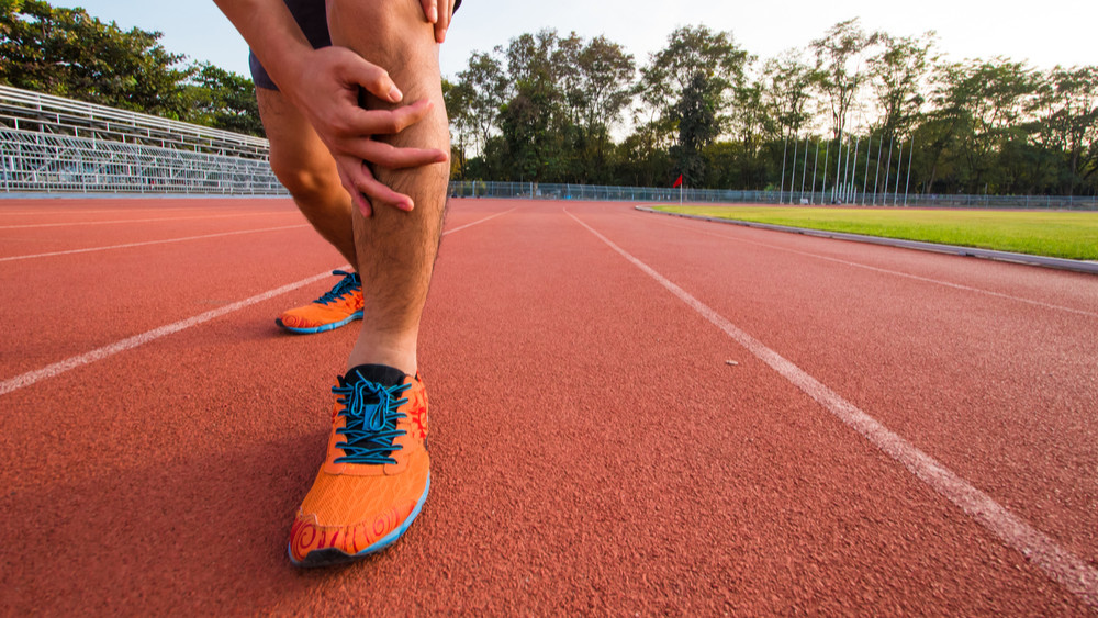 常跑步會造成哪些傷害？  醫：1週跑超過「這數字」  當心「足底筋膜炎」