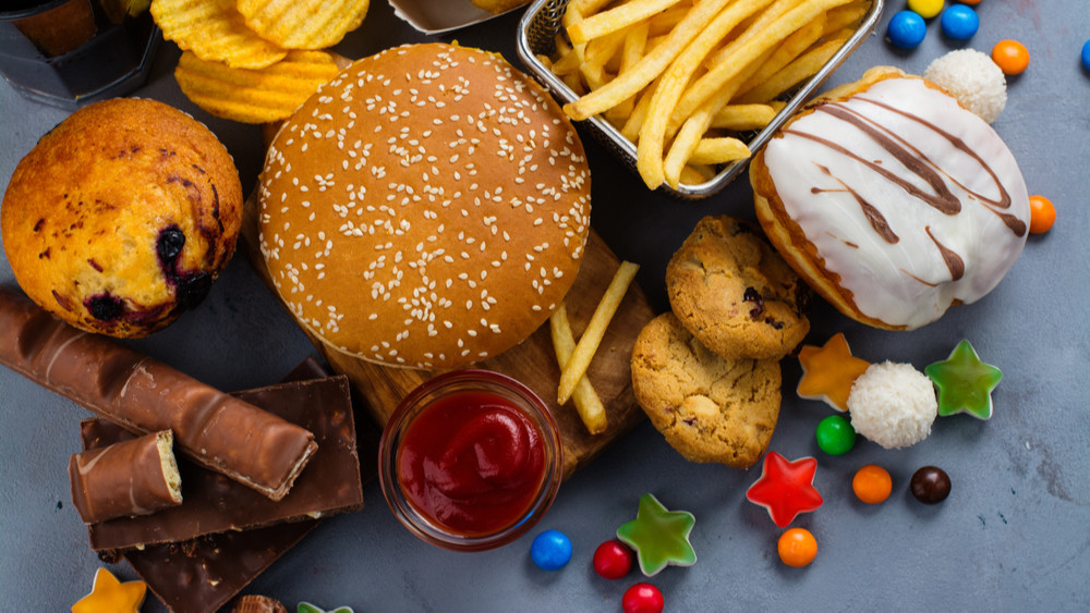 超加工食品與加工食品怎麼分？  哈佛大學刊物呼籲：「6種食物」要少碰