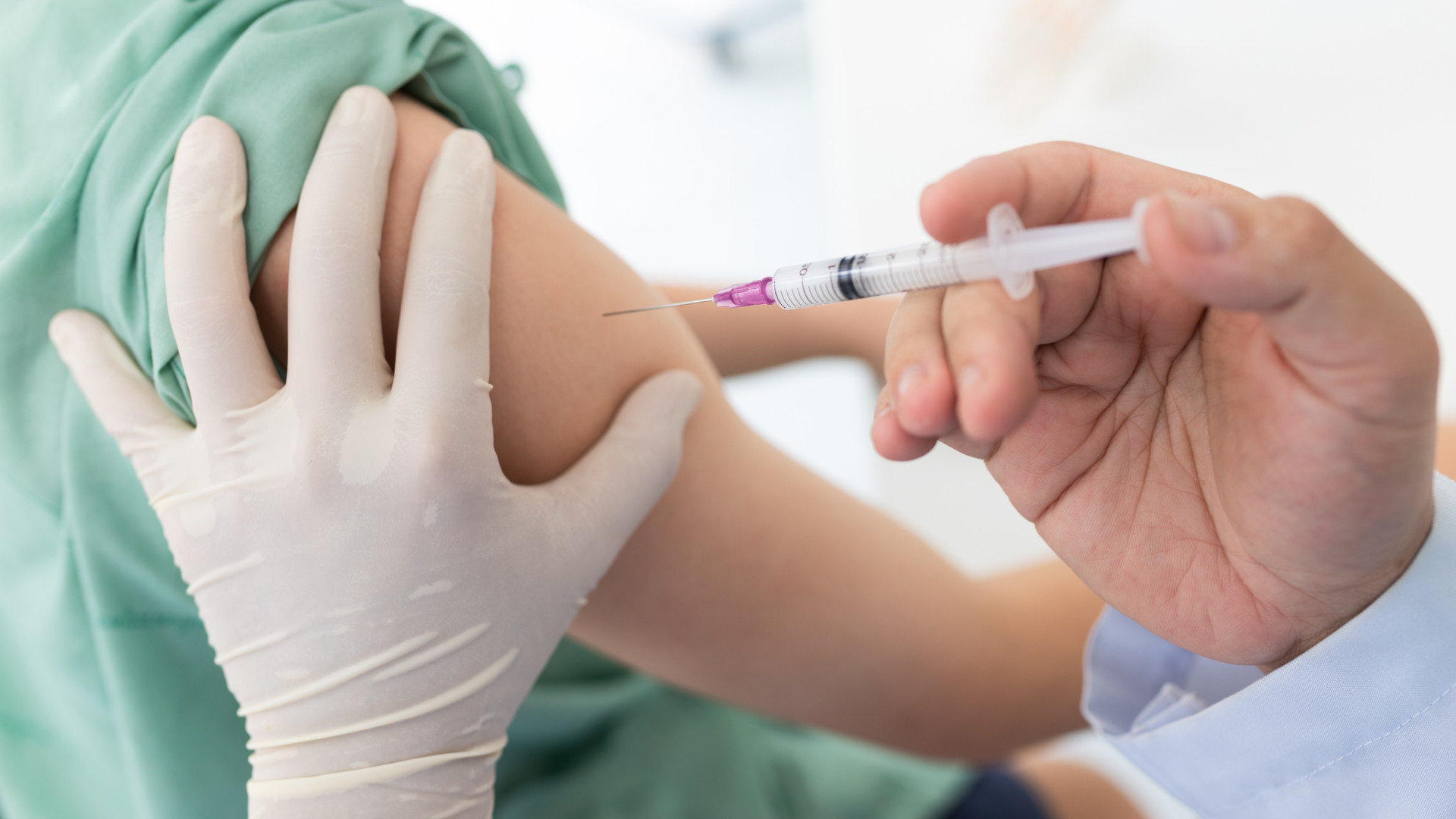 第4劑BNT疫苗效果曝：減少重症死亡風險  「效期太短」恐成致命傷？
