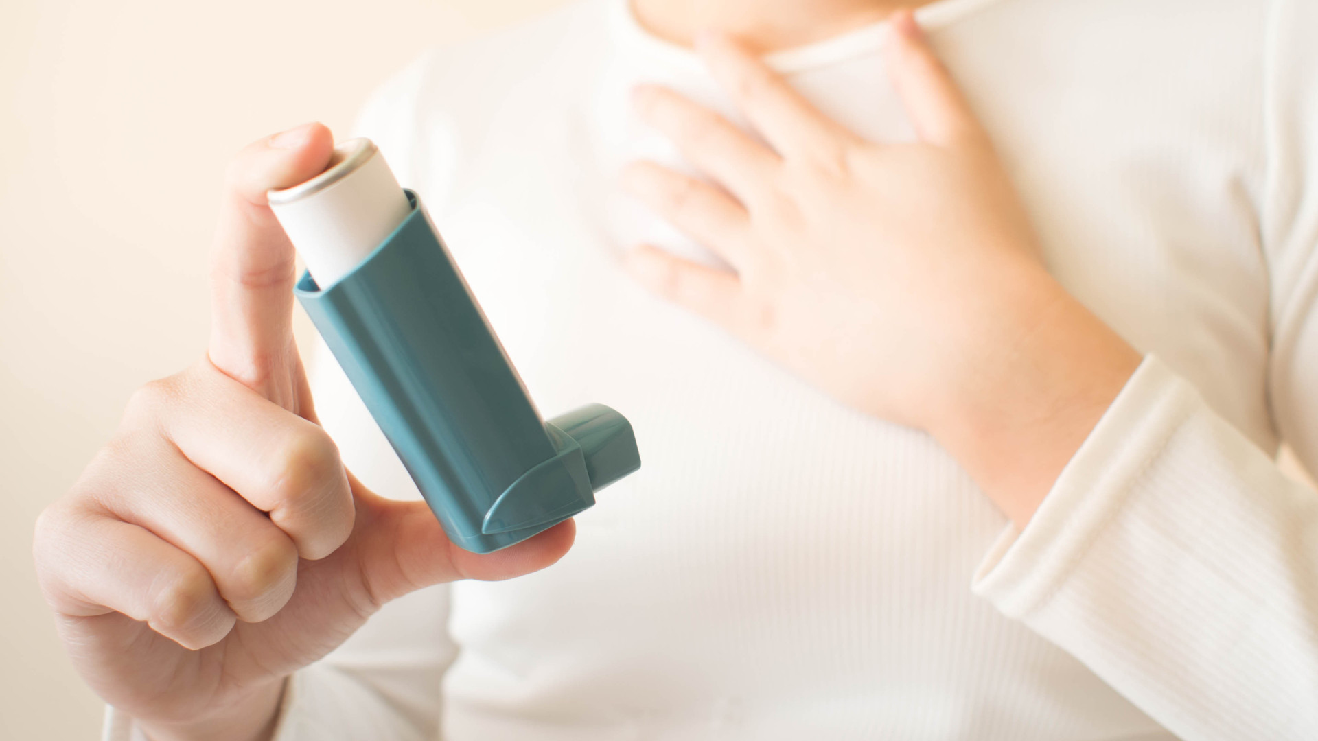 氣喘依賴緩解型吸入劑增急診、死亡風險！醫：吸入性類固醇才能固本