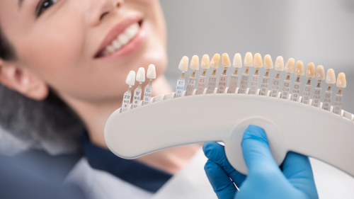 假牙與植牙有何差別？  哪種材質最耐用？  醫師：缺牙不補恐變「大問題」