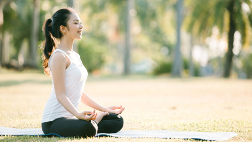 心情不好就該「做瑜珈」？  研究證實：每週2次熱瑜珈課程  憂鬱情緒可降低50%