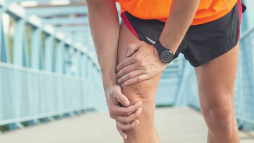 膝蓋疼痛是「跑者膝」嗎？ 膝蓋疼痛病因大不同  2運動更易引發臏骨肌腱炎