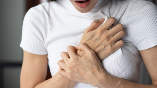 男女心肌梗塞風險不同？  女性發生4種「非典型症狀」別輕忽！